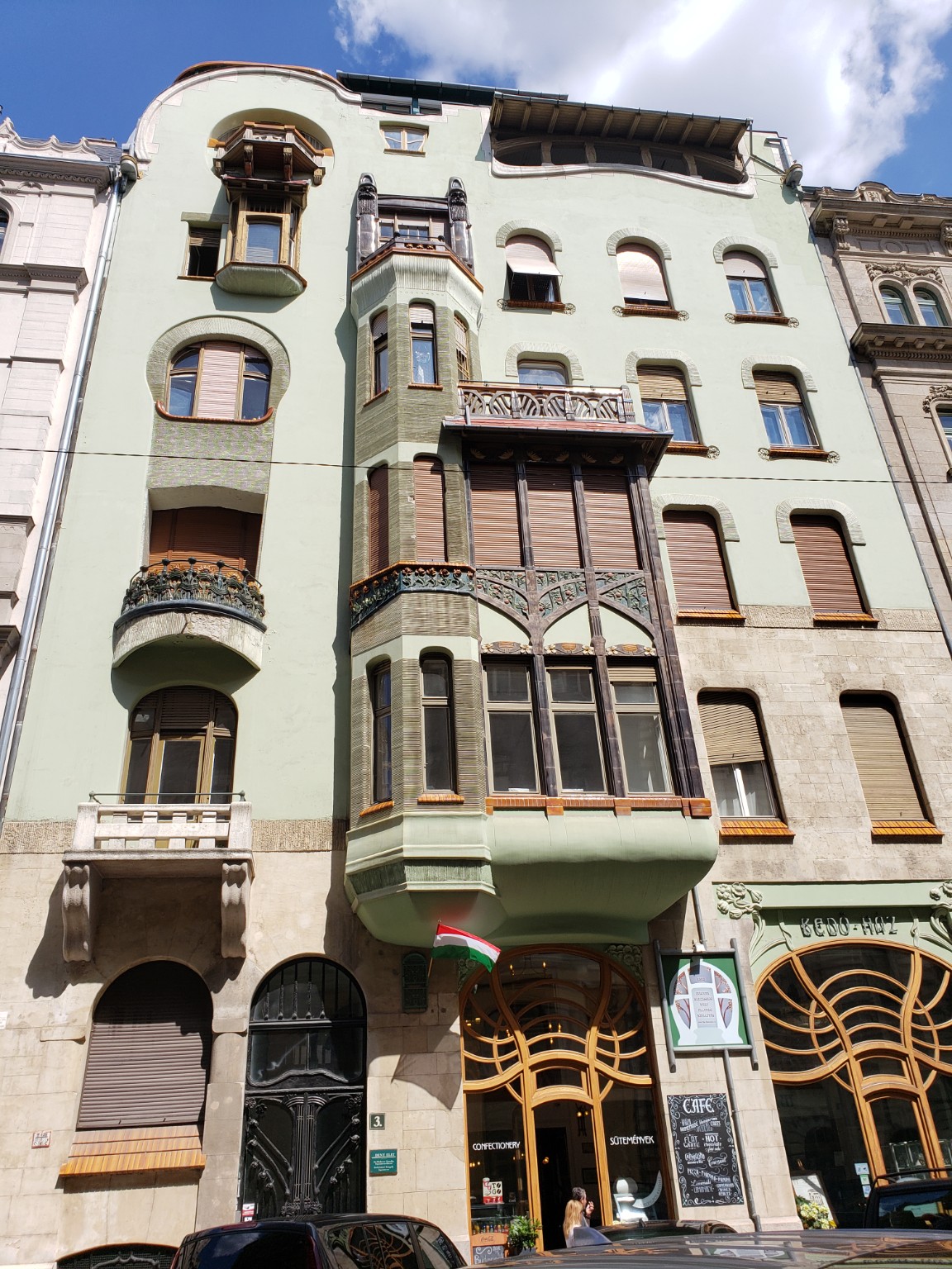 Art Nouveau curves and details on Bedő House