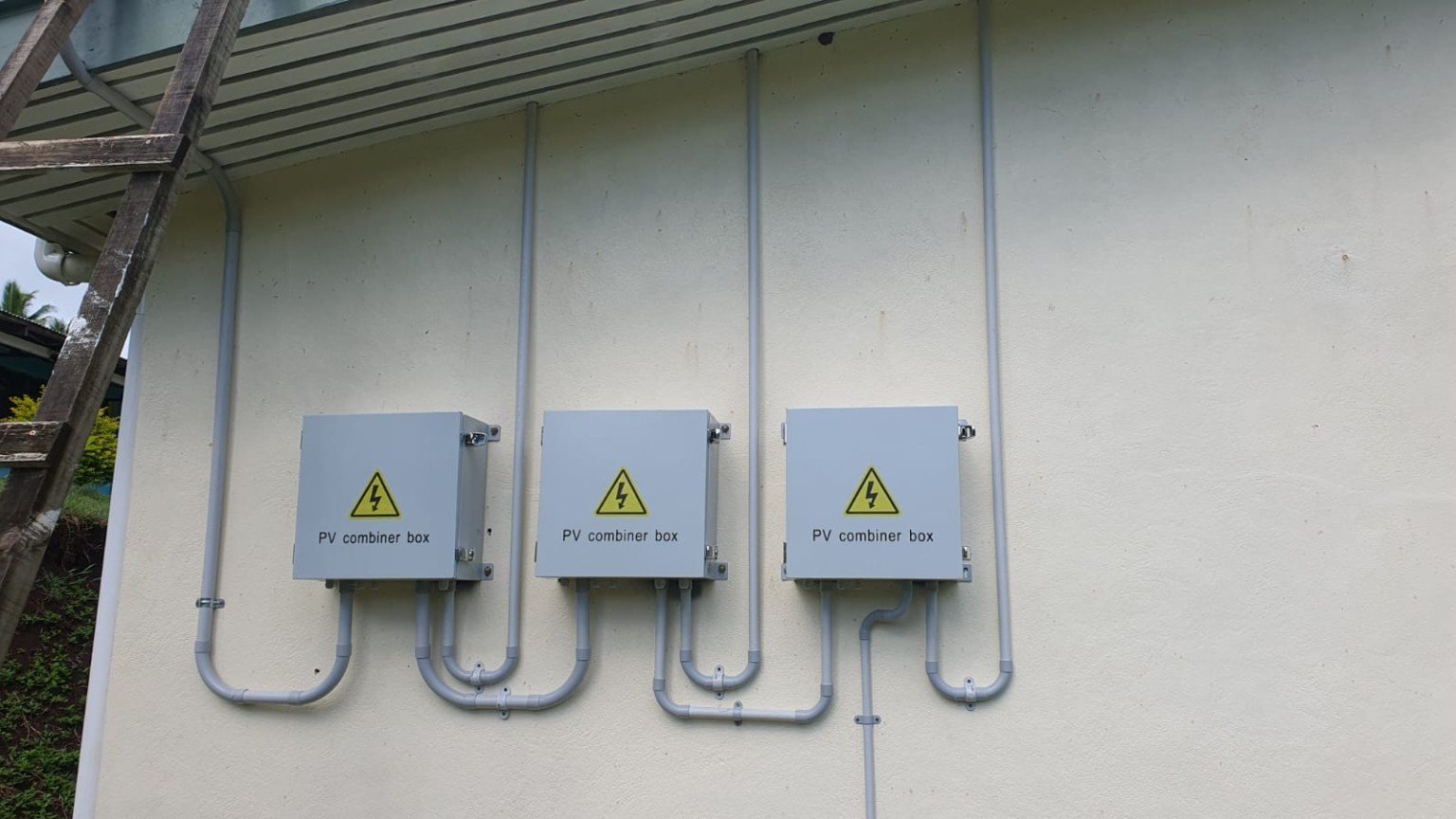 PV combiner boxes for the solar install