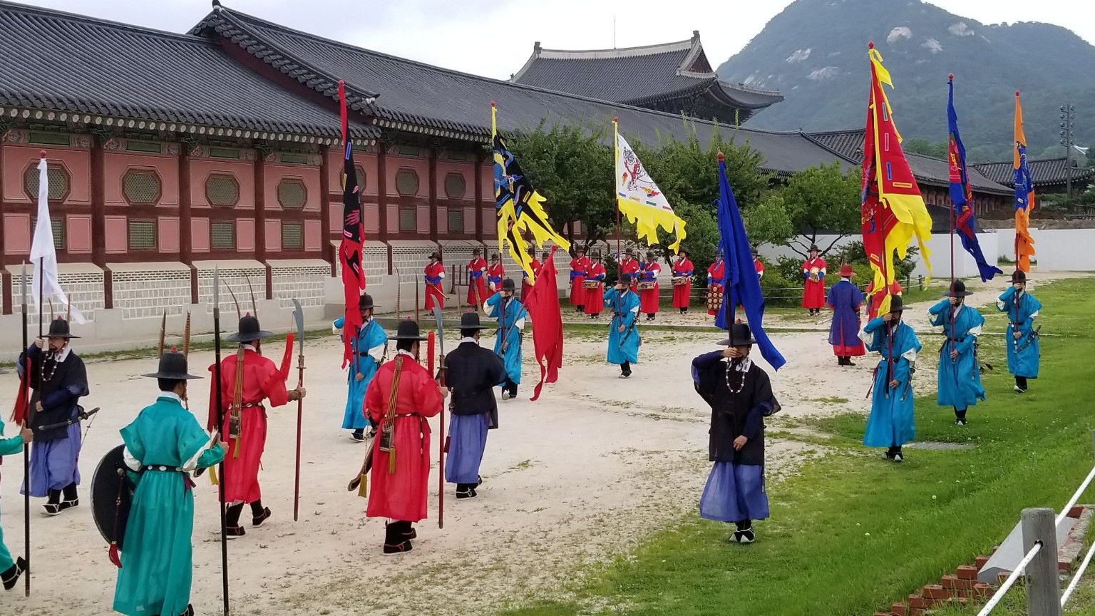 Changing of the guard ceremony at Gyeongbokgung Palace in Seoul