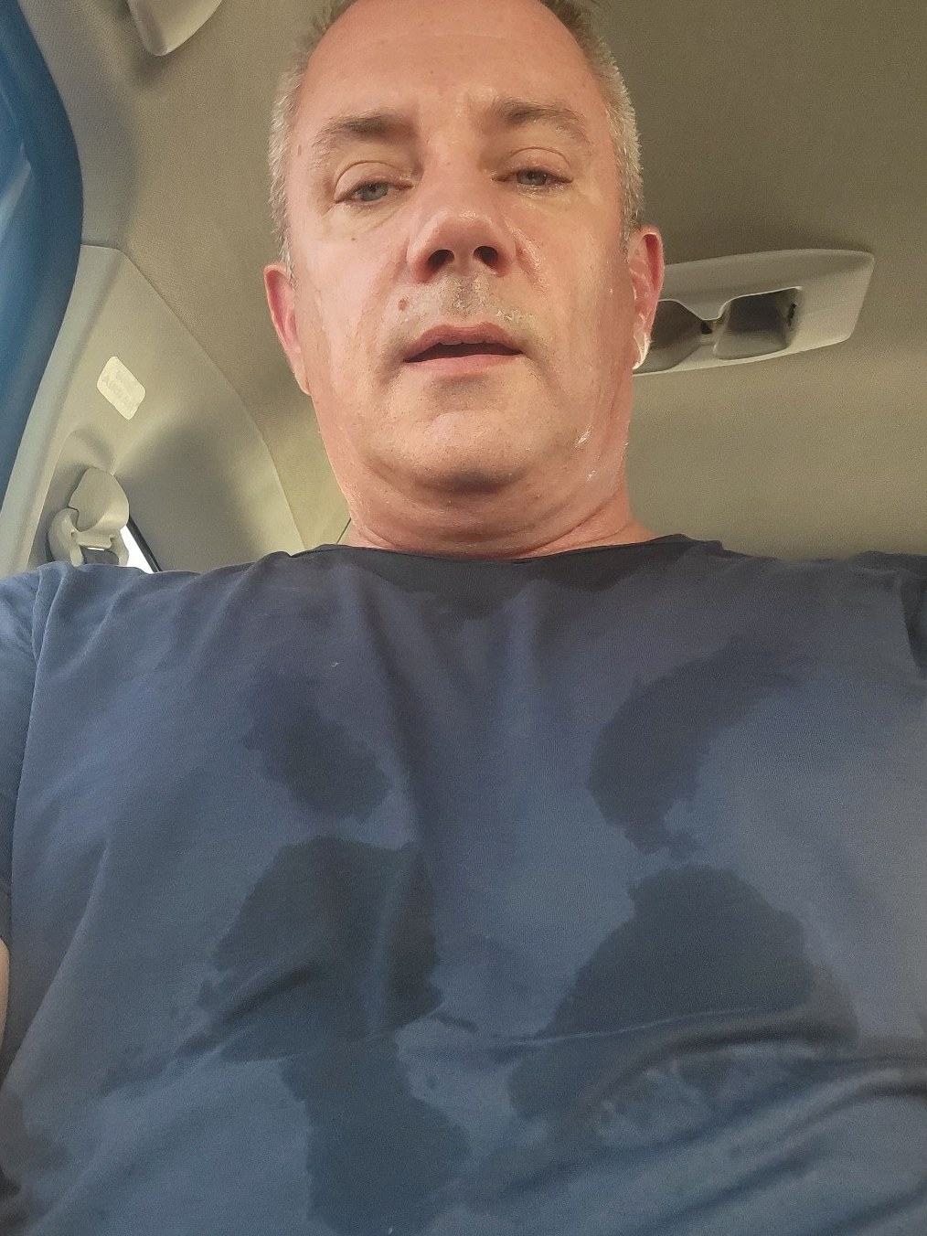 Traveler in the Doha heat