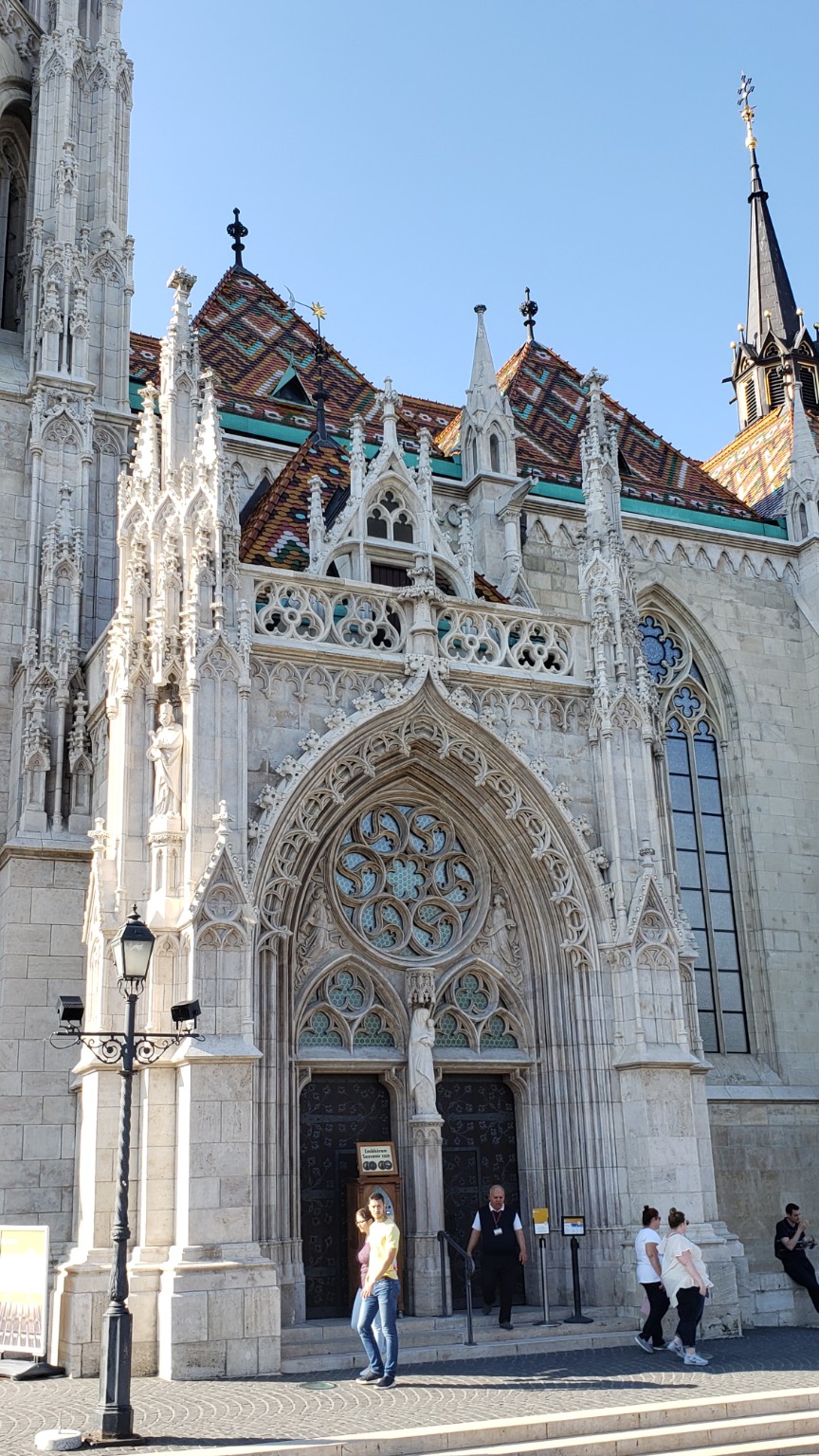 Matthias Church, a Gothic landmark with a roof that refuses to be subtle