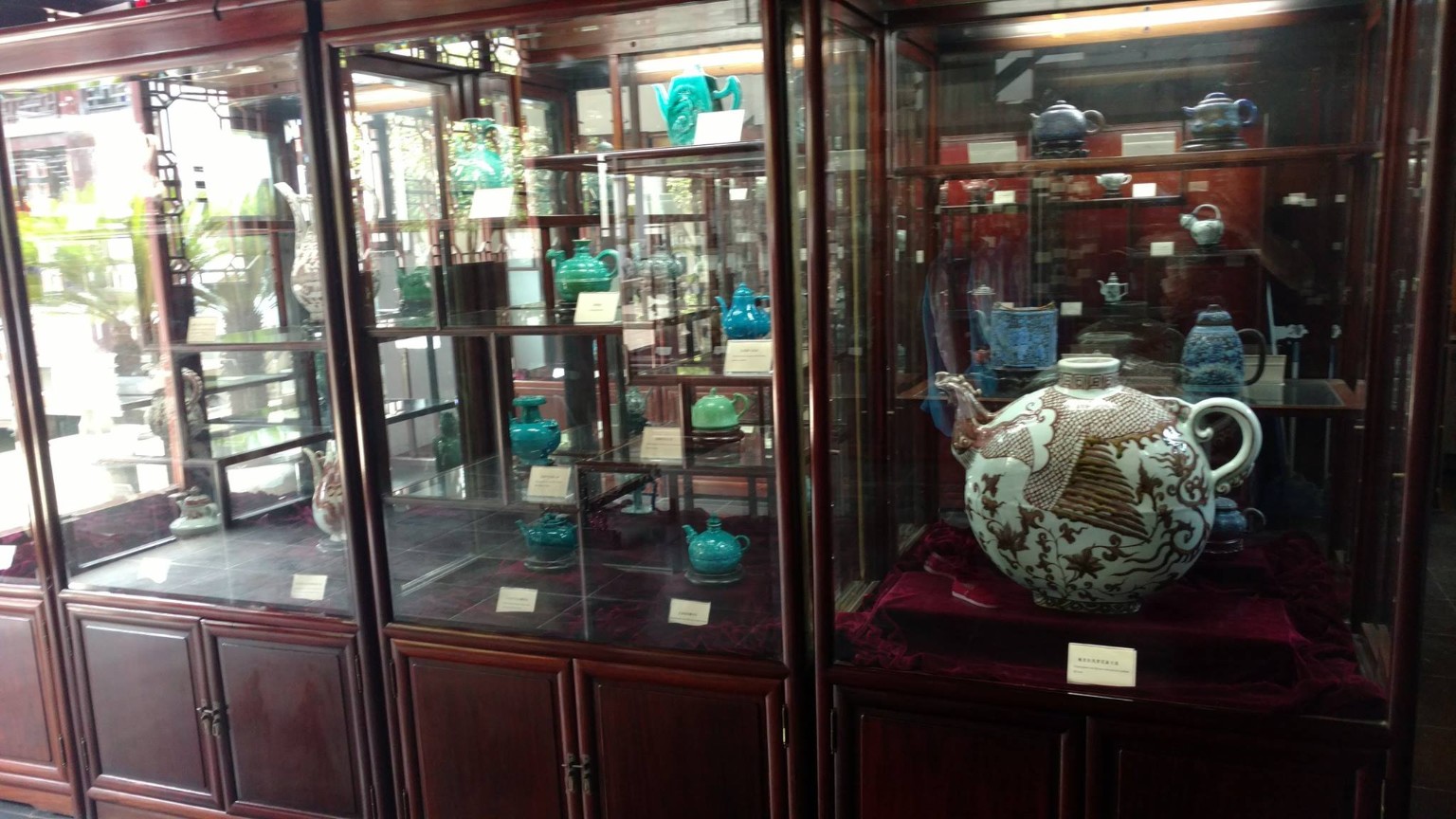 Ceramic and teapot displays